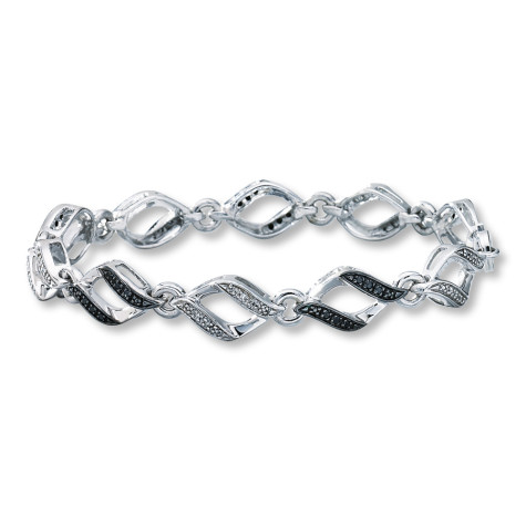 How To Hide Skin Problems And Wrinkles Using Jewelry? 63 111186108_MV_ZM