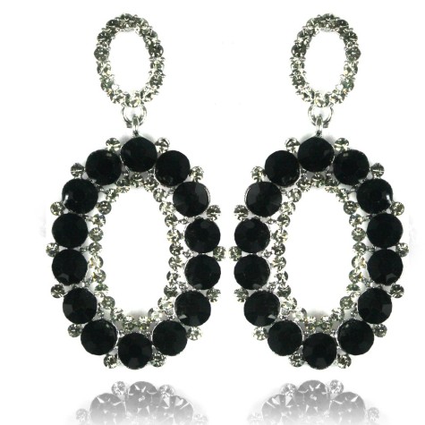 How To Hide Skin Problems And Wrinkles Using Jewelry? 28 1341863208-10208900