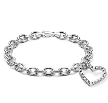 14k-White-Gold-Diamond-Heart-Charm-Bracelet How To Hide Skin Problems And Wrinkles Using Jewelry?