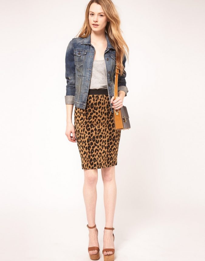 Animal Print Skirt +40 Elegant Teenage Girls Summer Outfits Ideas - 2