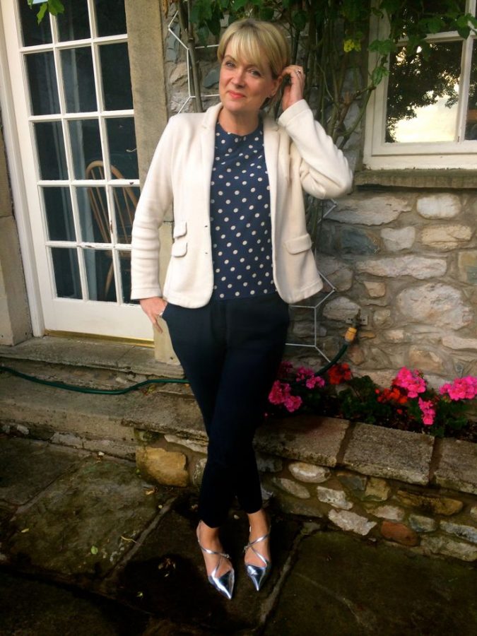 30+ Fabulous Outfit Ideas for Women Over 40 17 Blazer4 30+ Fabulous Outfit Ideas for Women Over 40 - 17