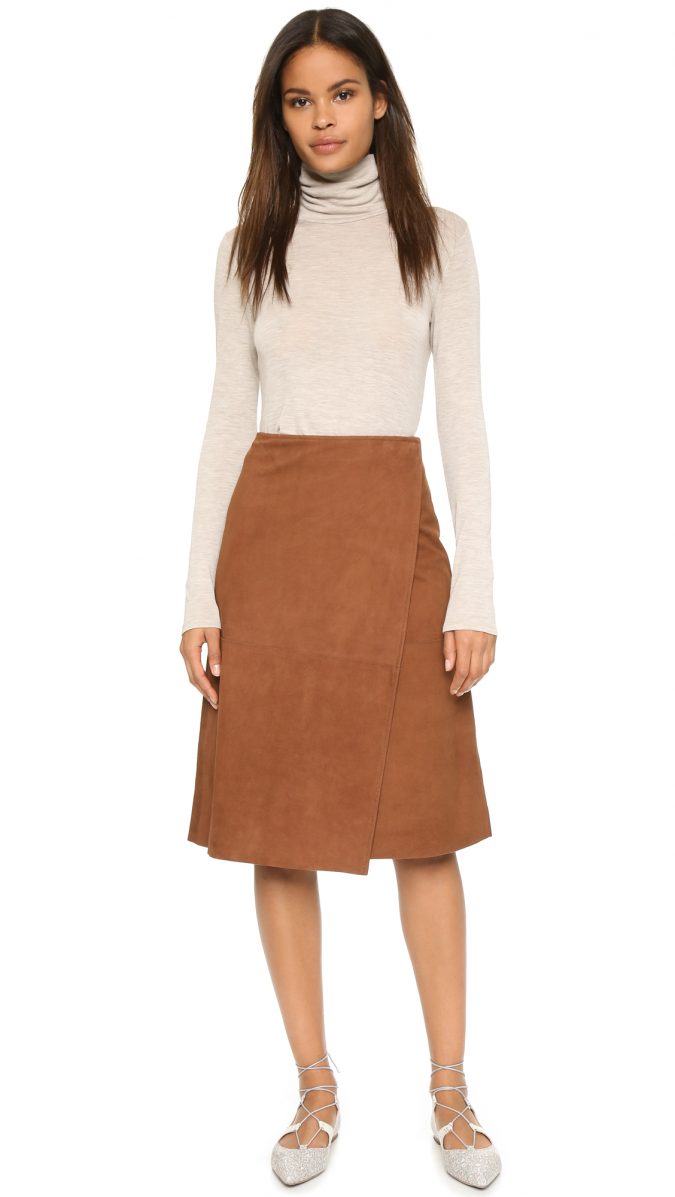 Bonded skirt4 25+ Elegant Work Outfit Ideas That Every Working Woman Should Have - 17