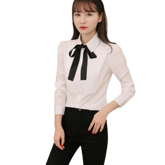 Button Down Shirts2 25+ Elegant Work Outfit Ideas That Every Working Woman Should Have - 33
