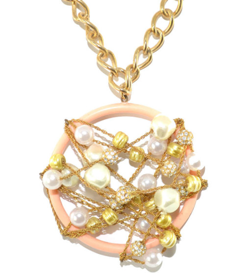 How To Hide Skin Problems And Wrinkles Using Jewelry? 108 D6CB7915-170D-4910-B36D-2BD99573EBFB