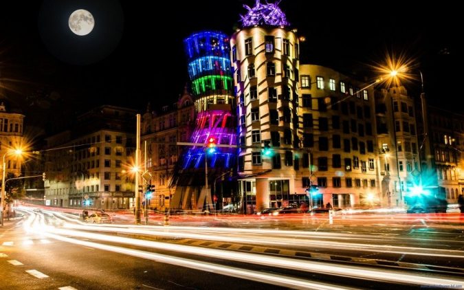 Dancing House Czesh Republic3 15 Most Creative Building Designs in The World - 37