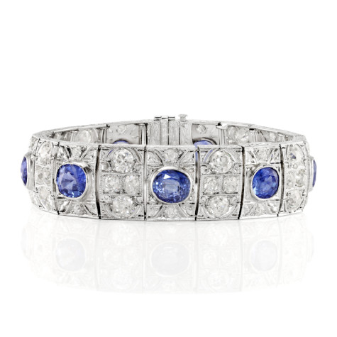 How To Hide Skin Problems And Wrinkles Using Jewelry? 74 J3728