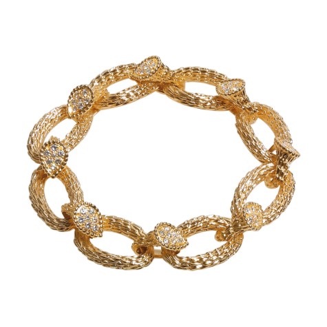 How To Hide Skin Problems And Wrinkles Using Jewelry? 31 Serpent Boheme chain bracelet in yellow gold set with diamonds