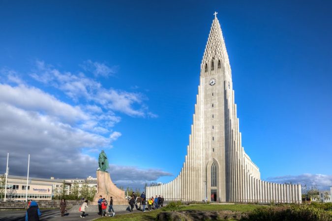 The-Church-of-Hallgrimur-Iceland2-675x449 15 Most Creative Building Designs in The World in 2022