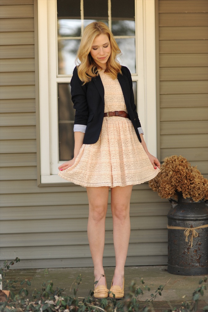 blazer with summer dress2 +40 Elegant Teenage Girls Summer Outfits Ideas - 10