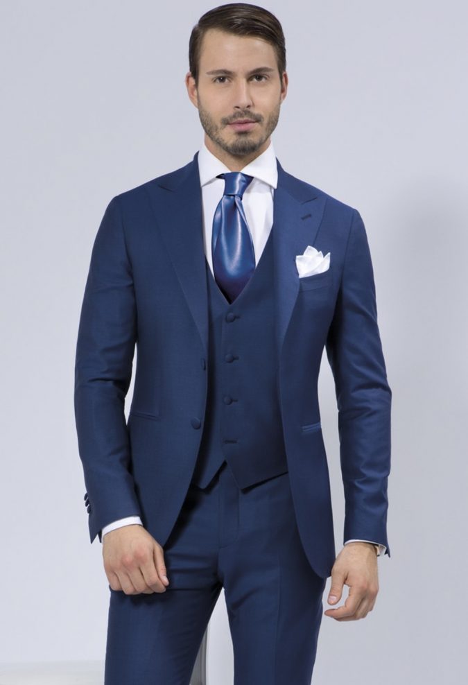 blue suit3 14 Splendid Wedding Outfits for Guys - 11