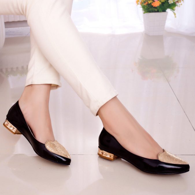office shoes 25+ Elegant Work Outfit Ideas That Every Working Woman Should Have - 19