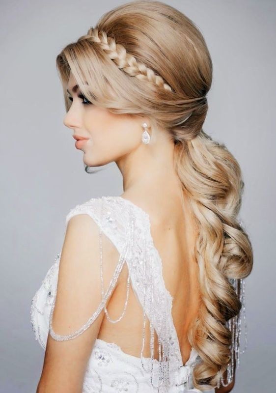 side ponytail 4 28 Hottest Spring & Summer Hairstyles for Women - 131 summer hairstyles
