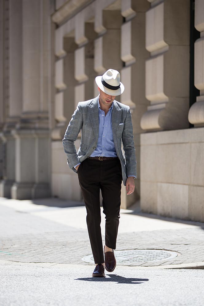 10 Most Stylish Outfits for Guys in Summer 16 wearing shoes without socks 10 Most Stylish Outfits for Guys in Summer - 16
