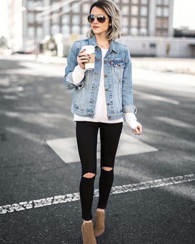 Denim jacket2 6 Stylish Fall Outfits for School - 24
