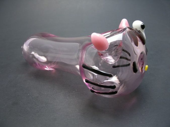 Kitty pipe 9 Unusual «Hello Kitty» Products! - 3