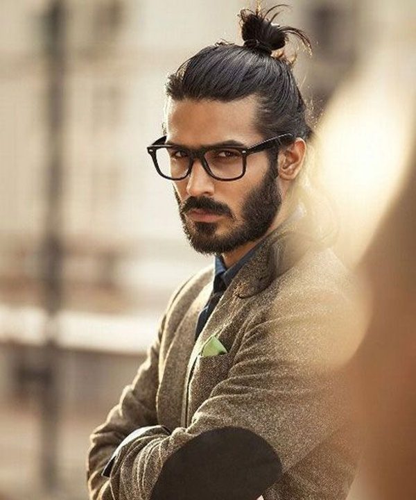 35 Stellar Men’s Hairstyles for Spring and Summer 18 Man Bun3 35 Stellar Men’s Hairstyles for Spring and Summer - 18