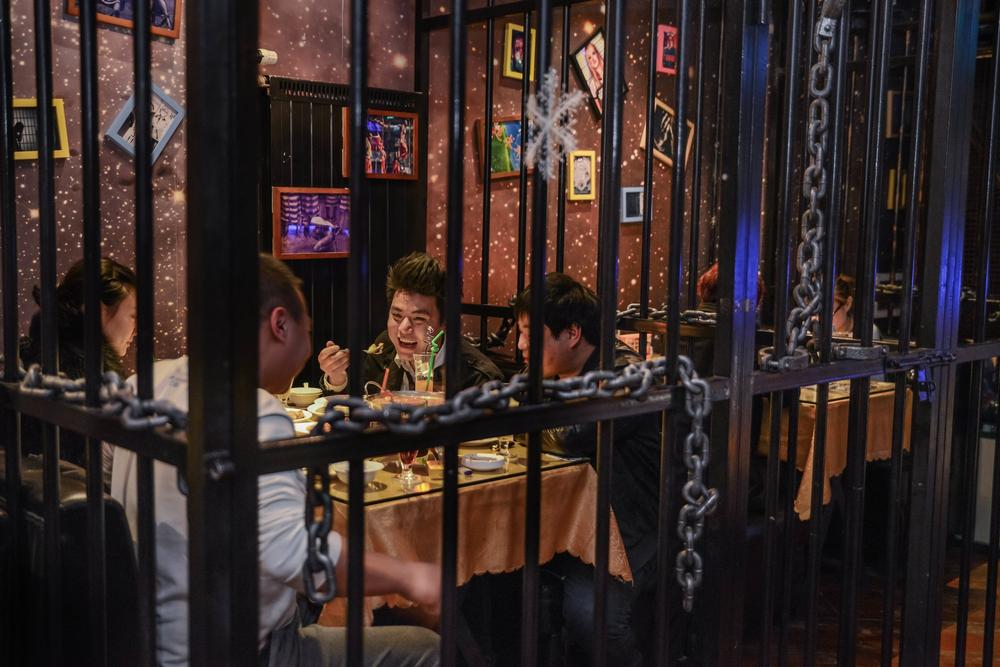 Prison Restaurant Guys at the table 10 Most Unusual Restaurants in The World - 16
