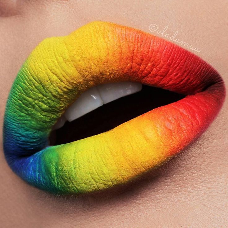 15 Creative Lip Makeup Art Trends 29 a8c6dc90f2fb7724d356461aa26ba601 15 Creative Lip Makeup Art Trends - 29