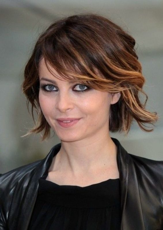 adding-highlights-4 80+ Marvelous Color Ideas for Women with Short Hair