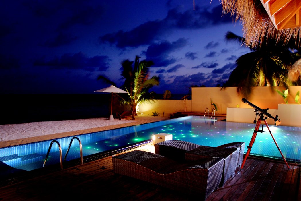 10 Most Unusual Restaurants in The World 30 huvafen fushi resort in the maldives beach pavilion3 10 Most Unusual Restaurants in The World - 30