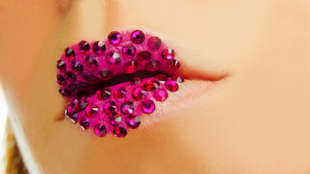 maxresdefault 5 15 Creative Lip Makeup Art Trends - 4