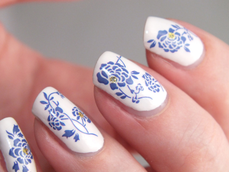 125 years of Fingernails Trends Development 9 nail art porcelain tasse porcelaine faience vase ming vernis blanc white elf eyeslipsface water decals bornprettystore code promo reduction manucure avis test ongles longs natu 3 125 years of Fingernails Trends Development - 9