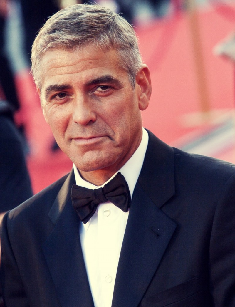 George-Clooney-Gray-Hair-Famous-Men-Picture-800x1045 15 Male Celebrities Fashion Trends for Summer 2020