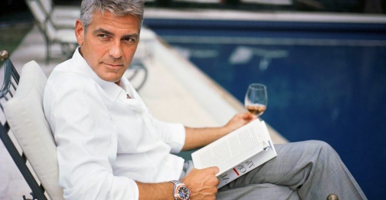 George Clooney Hairstyle Pictures e1395291424938 15 Male Celebrities Fashion Trends for Summer - celebrity fashion 43