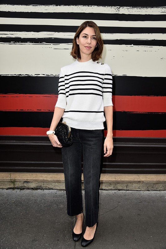 celebrities-in-striped-outfits-3 77+ Elegant Striped Outfit Ideas and Ways to Wear Stripes