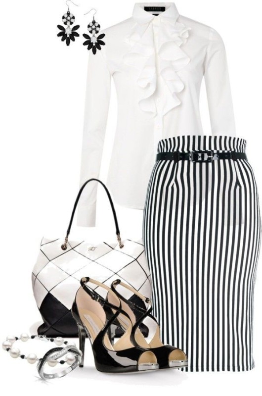 striped outfit ideas 22 89+ Awesome Striped Outfit Ideas for Different Occasions - 24