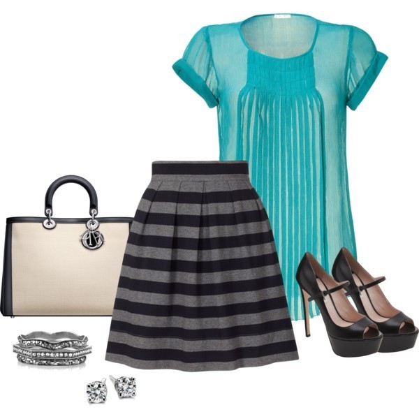 striped-outfit-ideas-51 89+ Awesome Striped Outfit Ideas for Different Occasions
