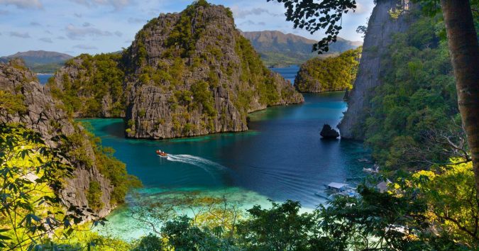 Top 10 Most Attractive Places you Should Visit in Philippines 4 Coron Island Palawan Top 10 Most Attractive Places you Should Visit in Philippines - 4