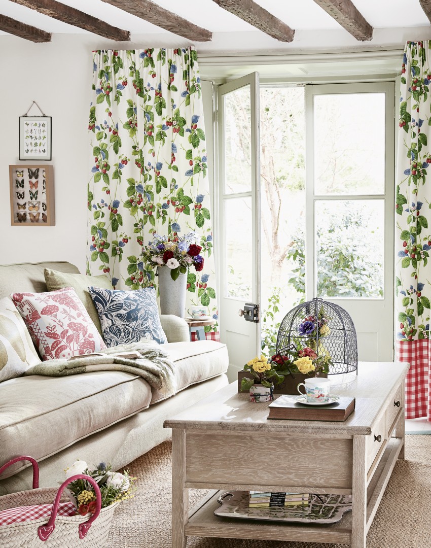 Living room with floral curtains 20+ Hottest Curtain Design Ideas - 63