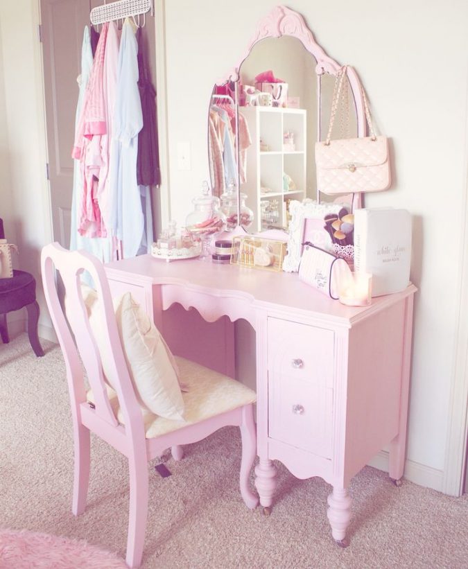 Pink vanity for bedroom 15 Stylish Bedroom & Bathroom Vanities DIY Ideas - 12