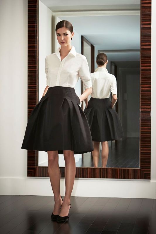 black-and-white-color-combination-18-1 87+ Elegant Office Outfit Ideas for Business Ladies in 2021
