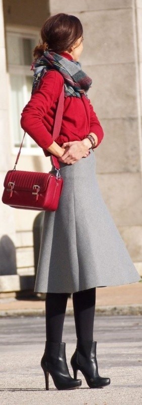 fall and winter office outfits 4 2 83+ Fall & Winter Office Outfit Ideas for Business Ladies - 6