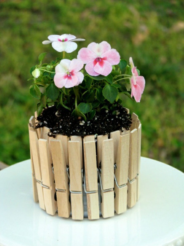 flower pots out laundry brace wood 8 Creative DIY Decor Ideas for a Fancy-looking home - 10