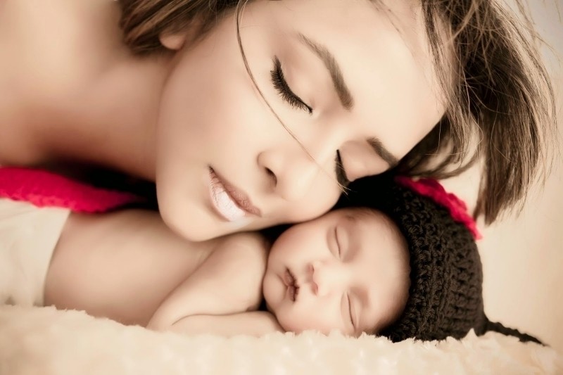 motherhood 13 78+ Heart-touching Photos of Mothers and Their Babies - 16