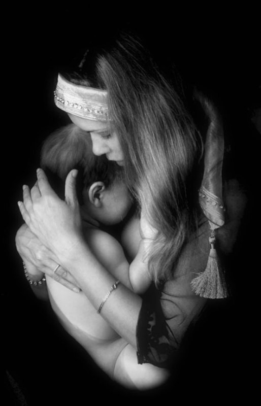 78+ Heart-touching Photos of Mothers and Their Babies 2 motherhood 78+ Heart-touching Photos of Mothers and Their Babies - 2