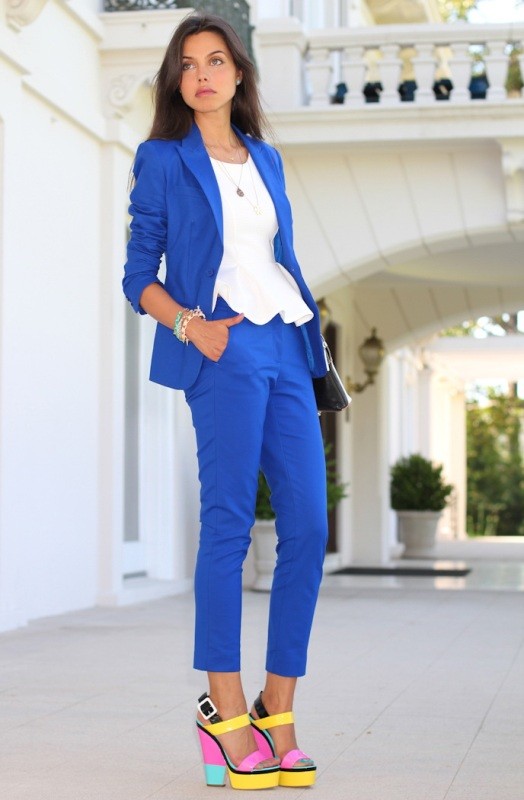 pantsuits 4 1 87+ Elegant Office Outfit Ideas for Business Ladies - 55