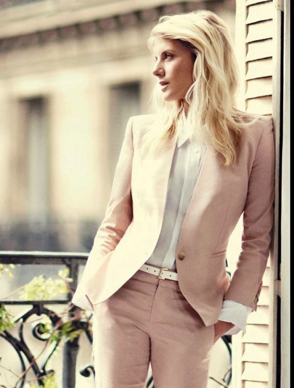 pantsuits 9 1 87+ Elegant Office Outfit Ideas for Business Ladies - 60