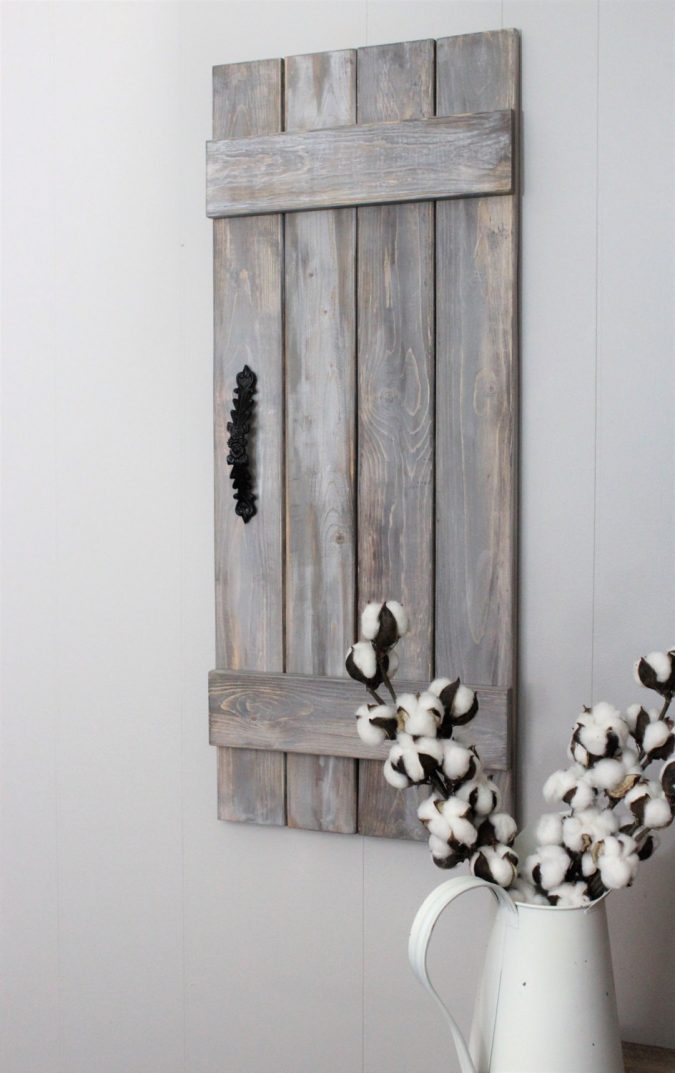11 Charming Rustic Home Decors & Living Sets Trends 5 rustic shutter 11 Charming Rustic Home Decors & Living Sets Trends - 5