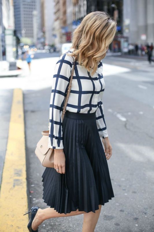 skirts-for-work-15-1 87+ Elegant Office Outfit Ideas for Business Ladies in 2021