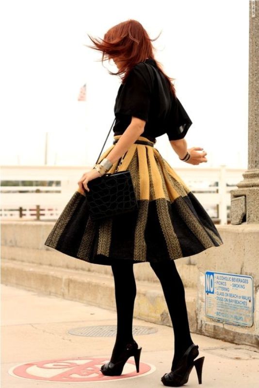 skirts-for-work-20-1 87+ Elegant Office Outfit Ideas for Business Ladies in 2021