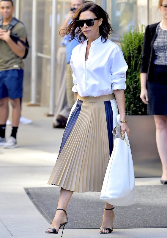 87+ Elegant Office Outfit Ideas for Business Ladies 87 skirts for work 24 1 87+ Elegant Office Outfit Ideas for Business Ladies - 87
