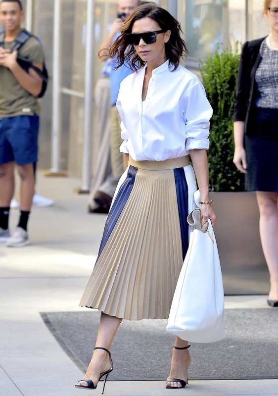 skirts-for-work-24-1 87+ Elegant Office Outfit Ideas for Business Ladies in 2021