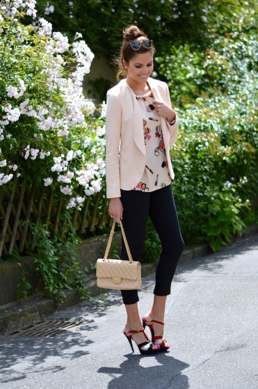 spring-and-summer-office-outfit-ideas-7-1 87+ Elegant Office Outfit Ideas for Business Ladies in 2021