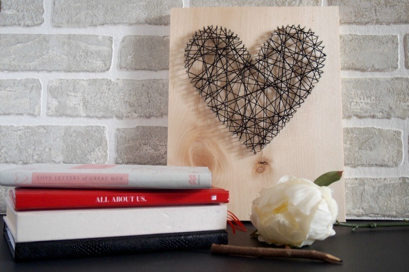 35 Unexpected & Creative Handmade Mother's Day Gift Ideas 23 Mothers Day String heart art idea 35 Unexpected & Creative Handmade Mother's Day Gift Ideas - 23
