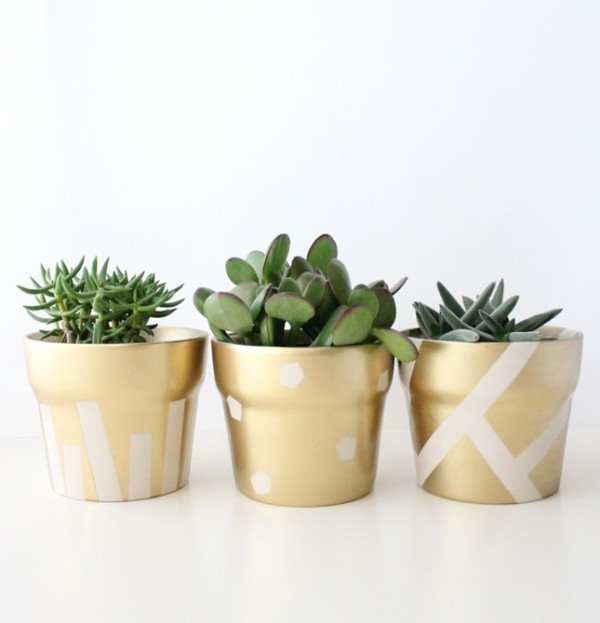 35 Unexpected & Creative Handmade Mother's Day Gift Ideas 101 Mothers Day plant pots 4 35 Unexpected & Creative Handmade Mother's Day Gift Ideas - 101