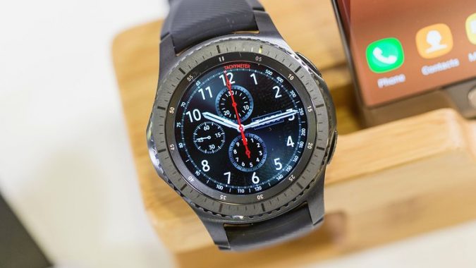 Samsung Gear S3 Frontier 5 Best Smartwatches For The Geek In You - 5